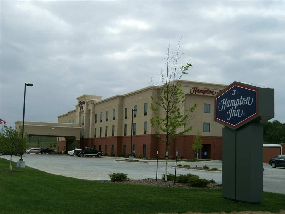Hampton Inn Clinton Exterior photo