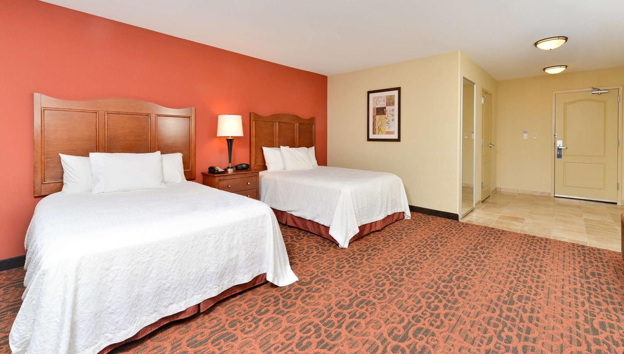 Hampton Inn Clinton Exterior photo